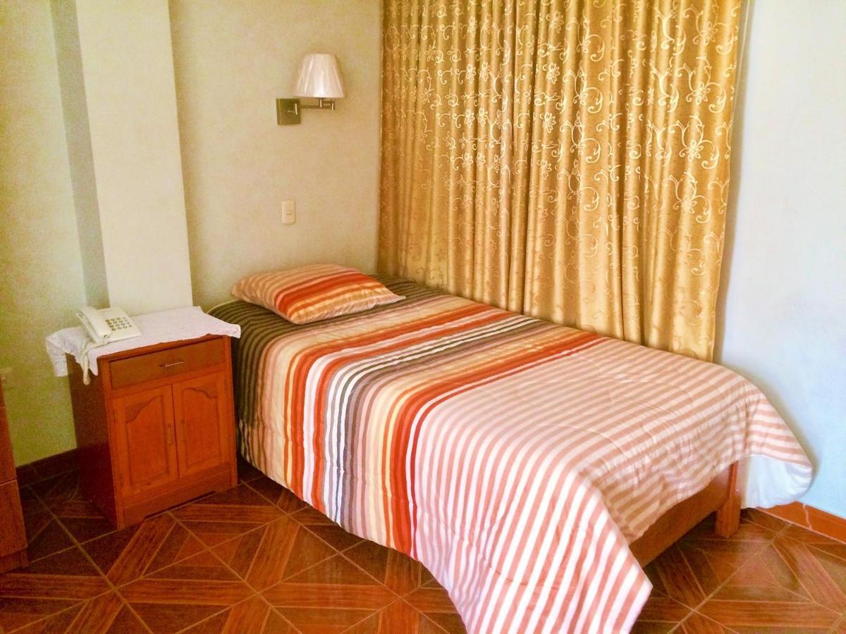 Hostal Residencial Lino Huaraz  Exterior photo